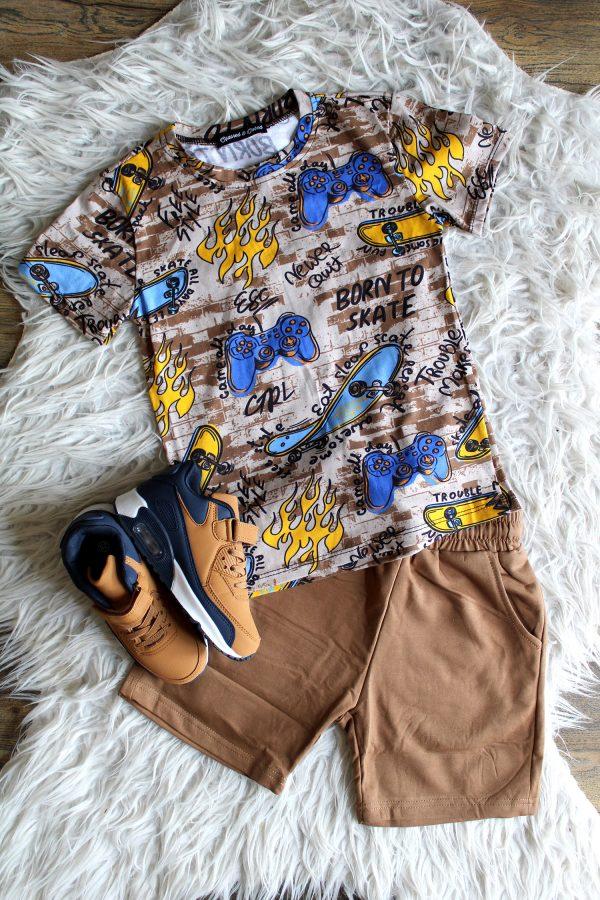 Shirtje Joystick Skateboard bruin, broekje short bruin, sneakers chico bruin blauw