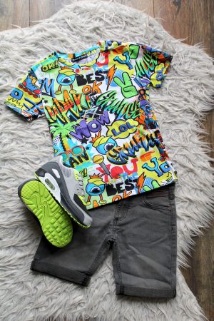 Sneakers cool grijs, Shirtje Wow Boy, Broekje Lee Cooper denim grijs